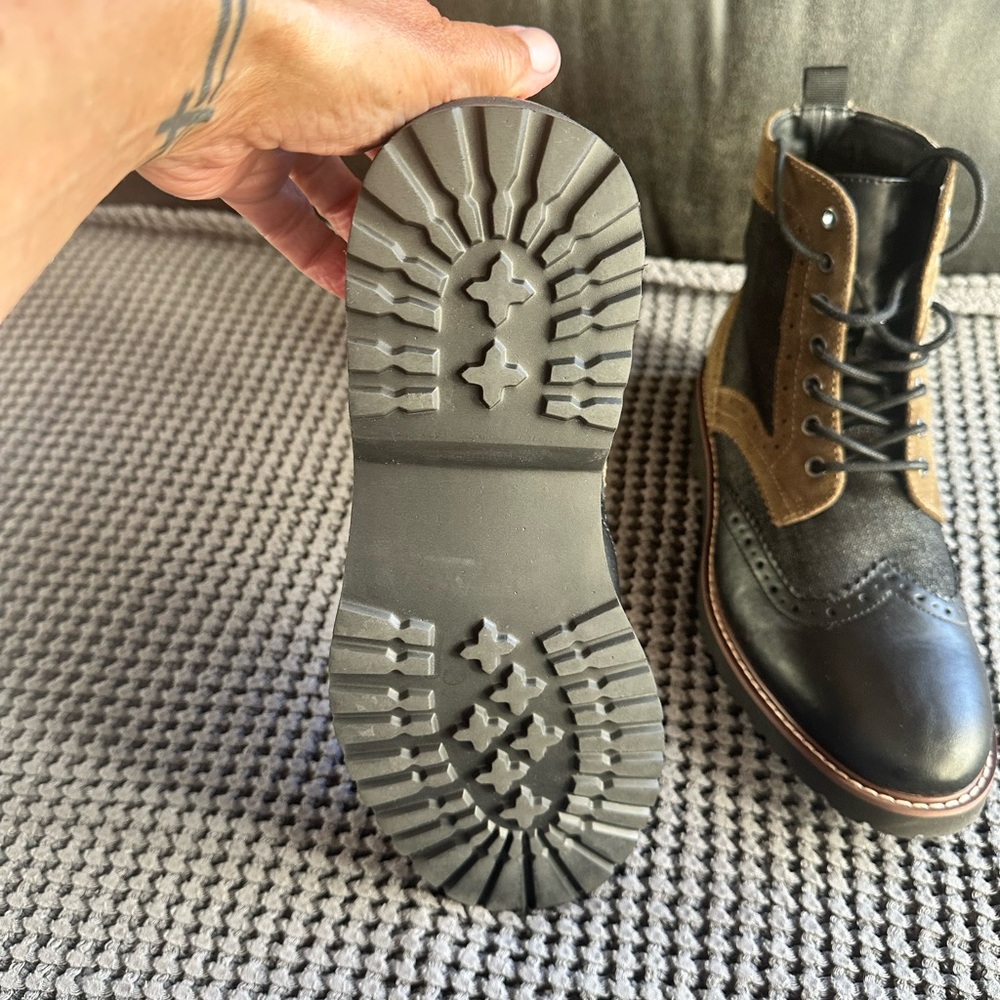 Guess Boots - Picture 5 of 8